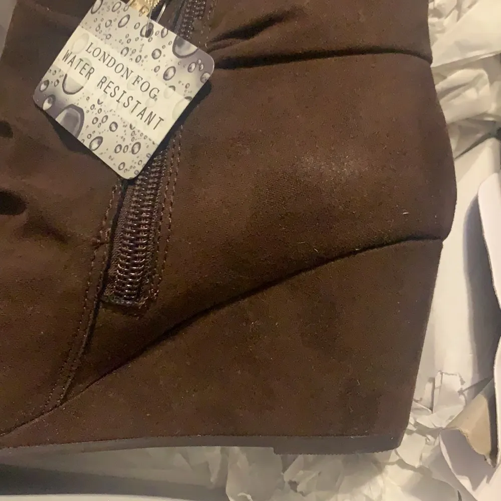 London Fog Jules Wedge Ankle Boots Rouched Strappy Buckle Brown 6 1/2 Faux Suede - Image 5