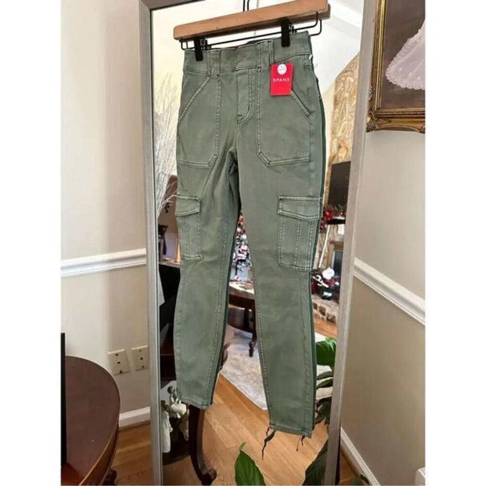 SPANX Women's Stretch Twill Ankle Cargo Pants, Soft Sage, ‎  Retail 99.00 - Image 3