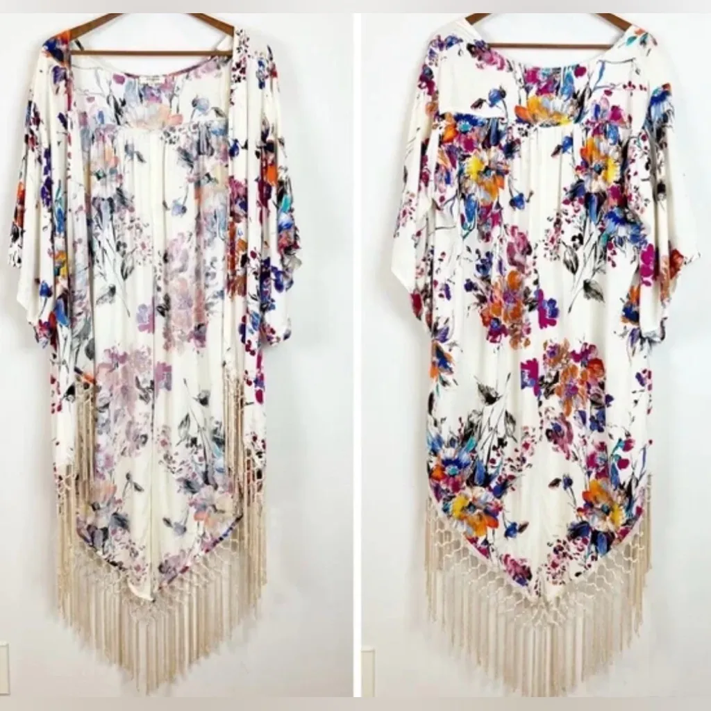 Umgee Floral Kimono | Crochet Bottom | Size Med/Lg | Beautiful Boho Vibe - Image 2