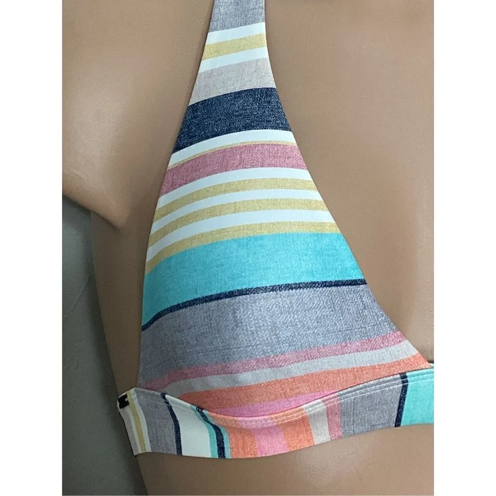 New O’Neill stripe bikini top. XS. MSRP$62 - Image 10