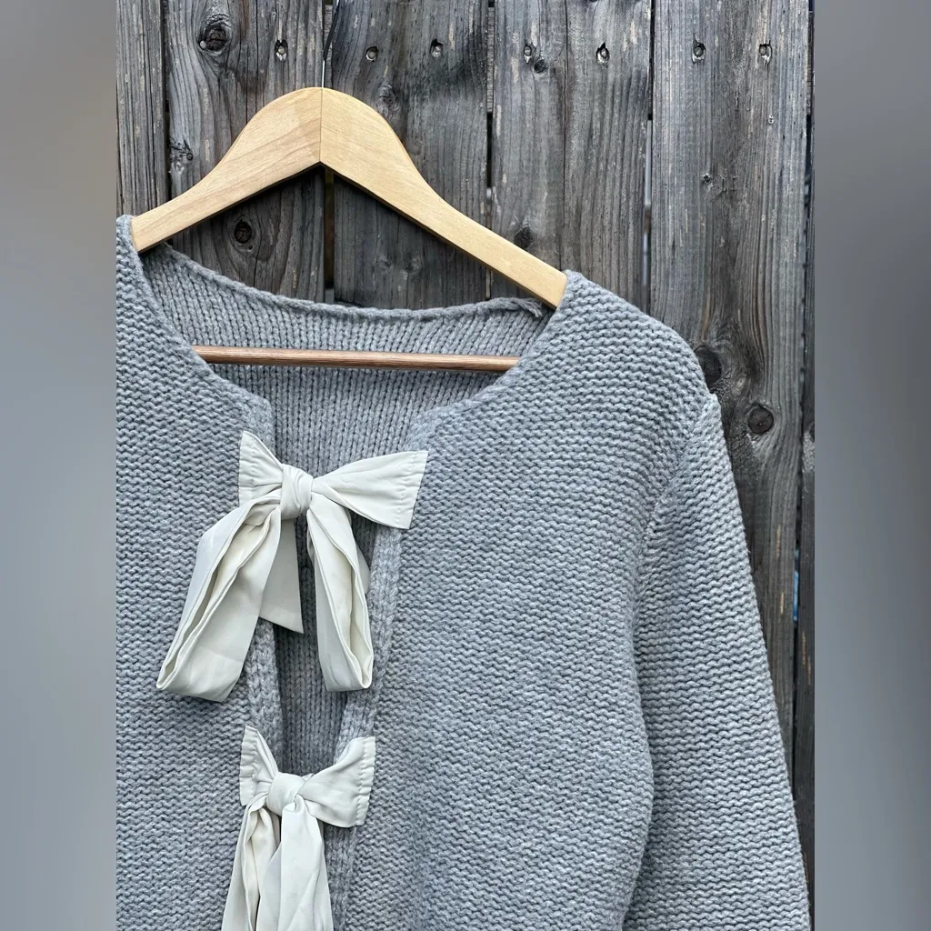 COMMENSE Crew Neck Bow Knit Top Gray Size M - Image 11