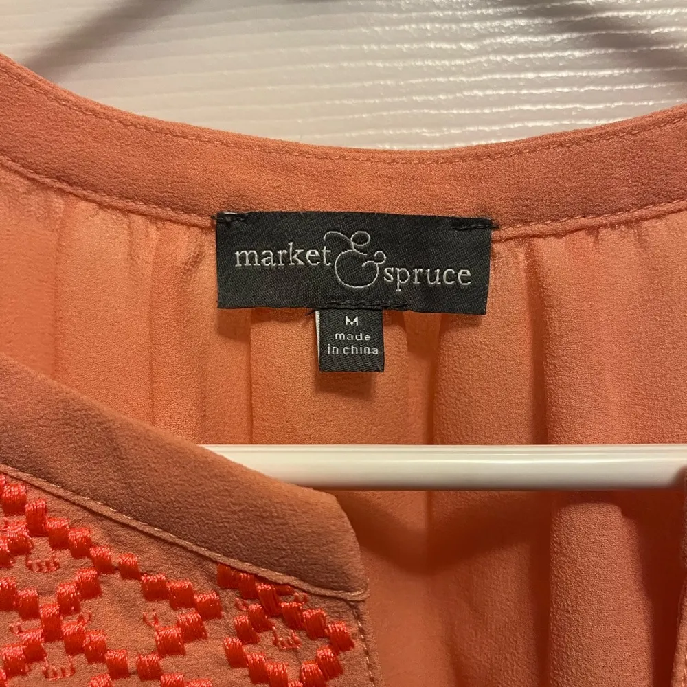 Stitch Fix Market & Spruce Embroidered Coral V Neck Tank Top M. Tropical. Beach. - Image 3