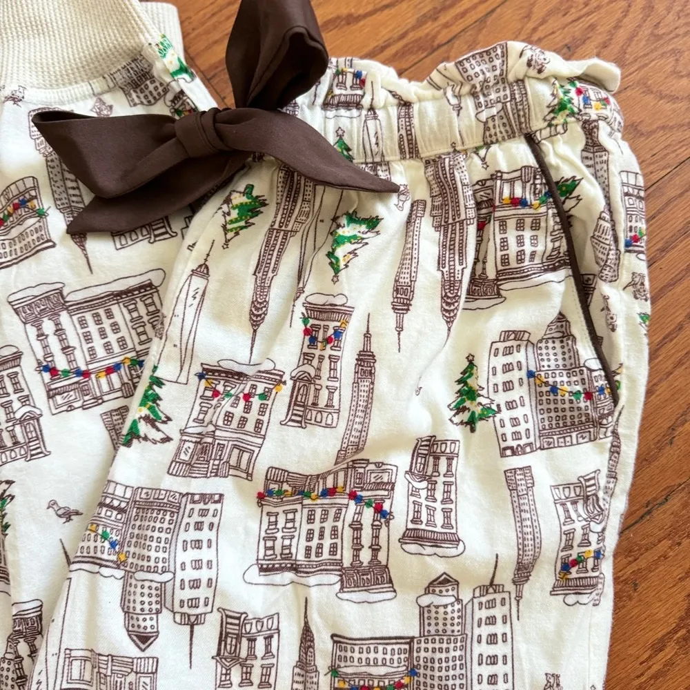 New American Eagle women’s NYC Pajama lounge pants Brown X - small - Image 4