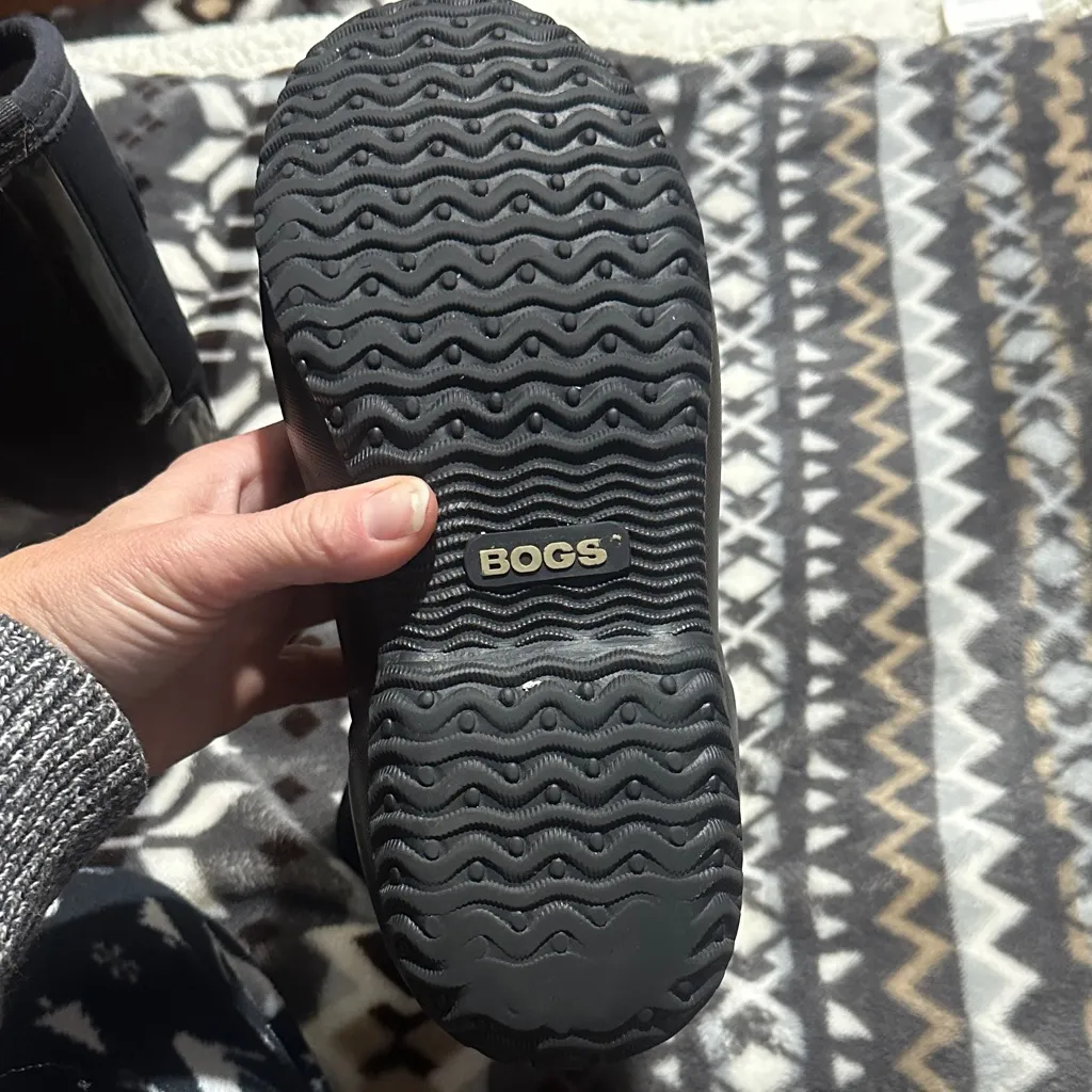 Bogs Black Neoprene Winter Boots Size 6.5 - Image 4