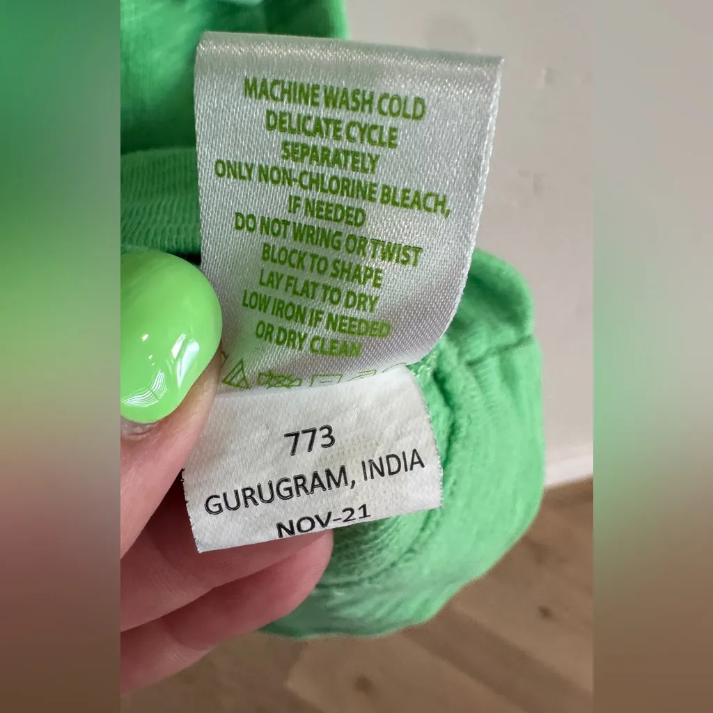 Lilly Pulitzer Jasona dress Cabana Green eyelet sleeves size medium - Image 7