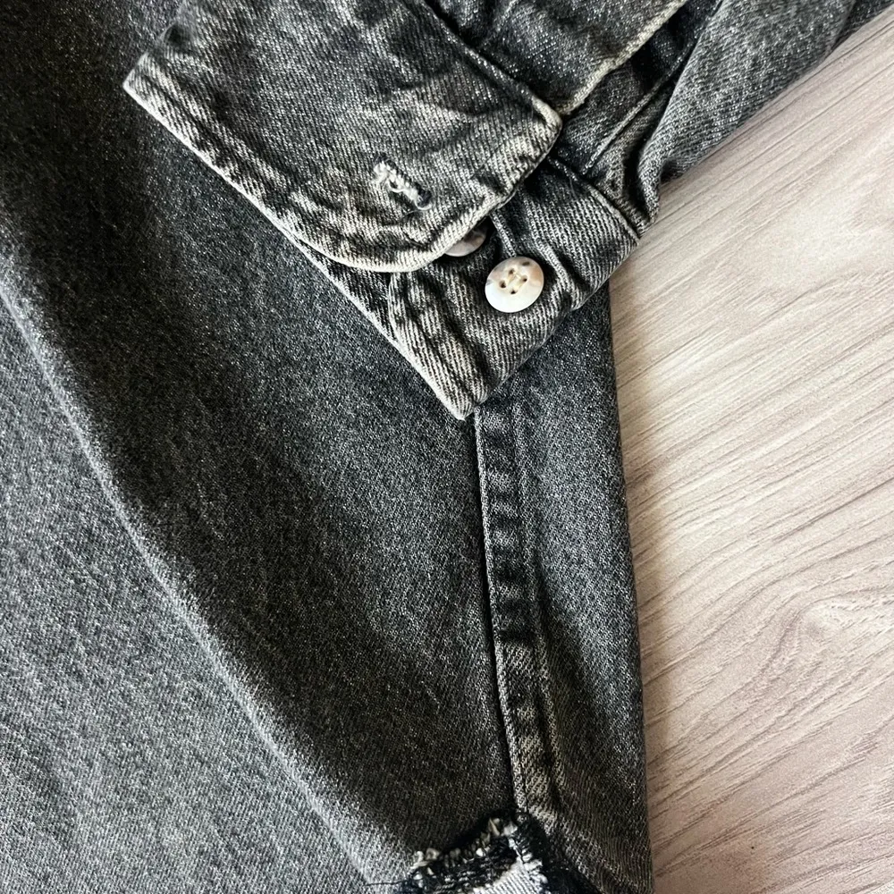 Vintage Cabela’s Black Washed Denim Shirt - Image 5