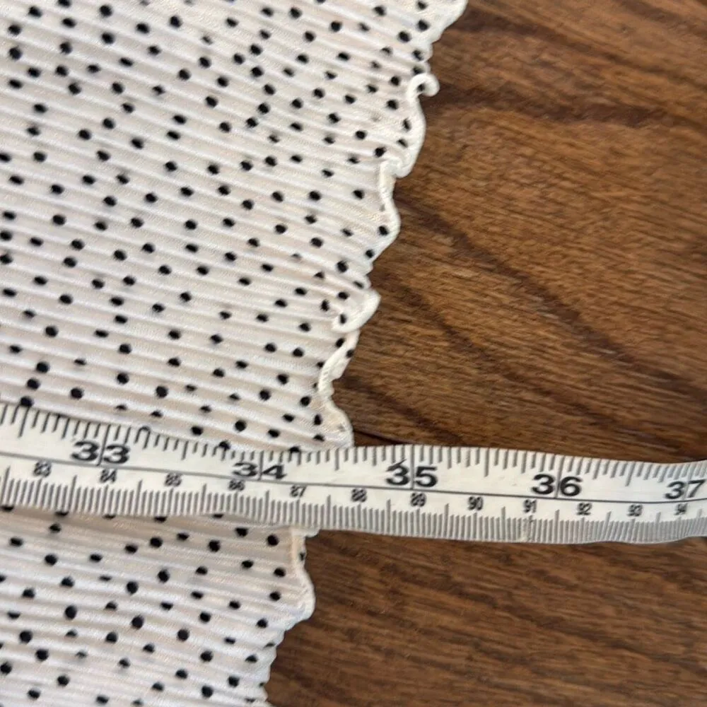 Nothing Fits but pleated cap sleeve dress maternity White Size M - Image 7