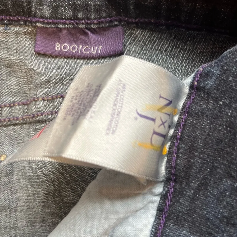 NYDJ Jeans Dark Wash Bootcut Denim Sz 2 EUC 5 Pocket w/ Zipper Fly - Image 5