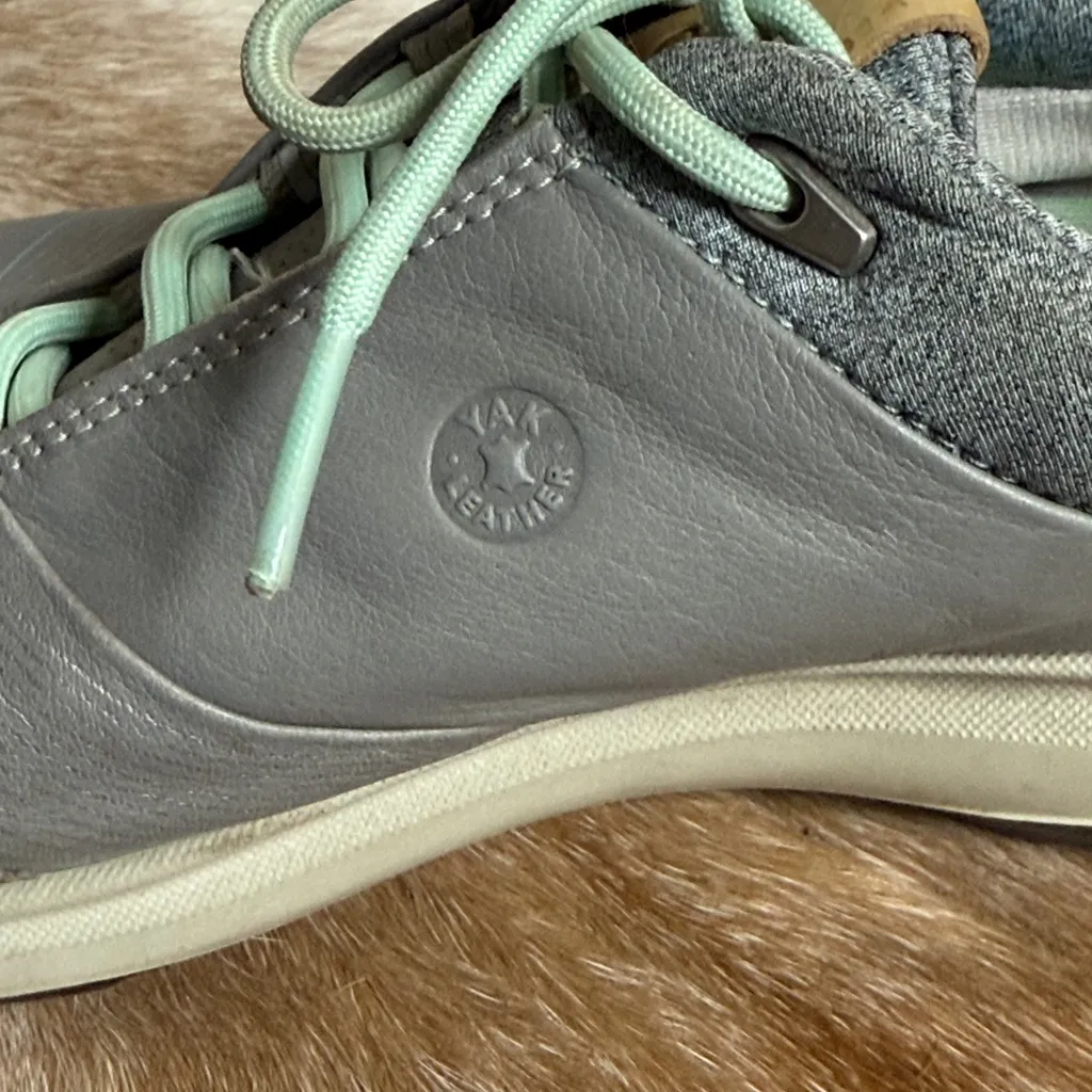 🏌️‍♀️ ECCO Biom Hybrid Golf Shoes Women’s Size 10 Leather, Spikeless A22 - Image 7