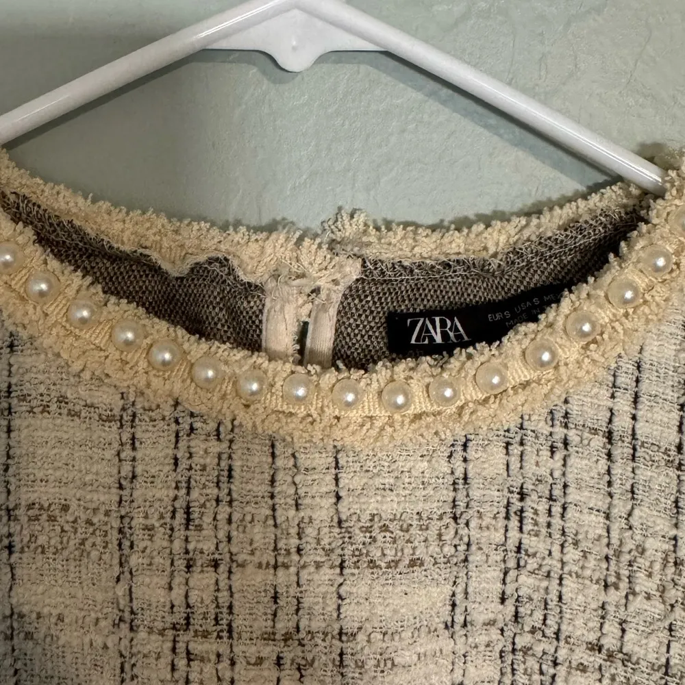 Zara Tweed Sweater Boucle Sweatshirt w/ Pearl Collar Size Small - Image 3