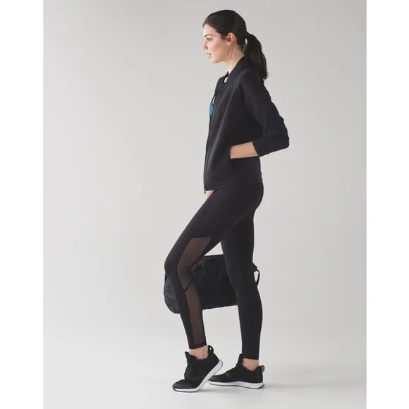 Lululemon‎ Body Con Tight Black Mesh Side Pockets Size 2 - Image 2