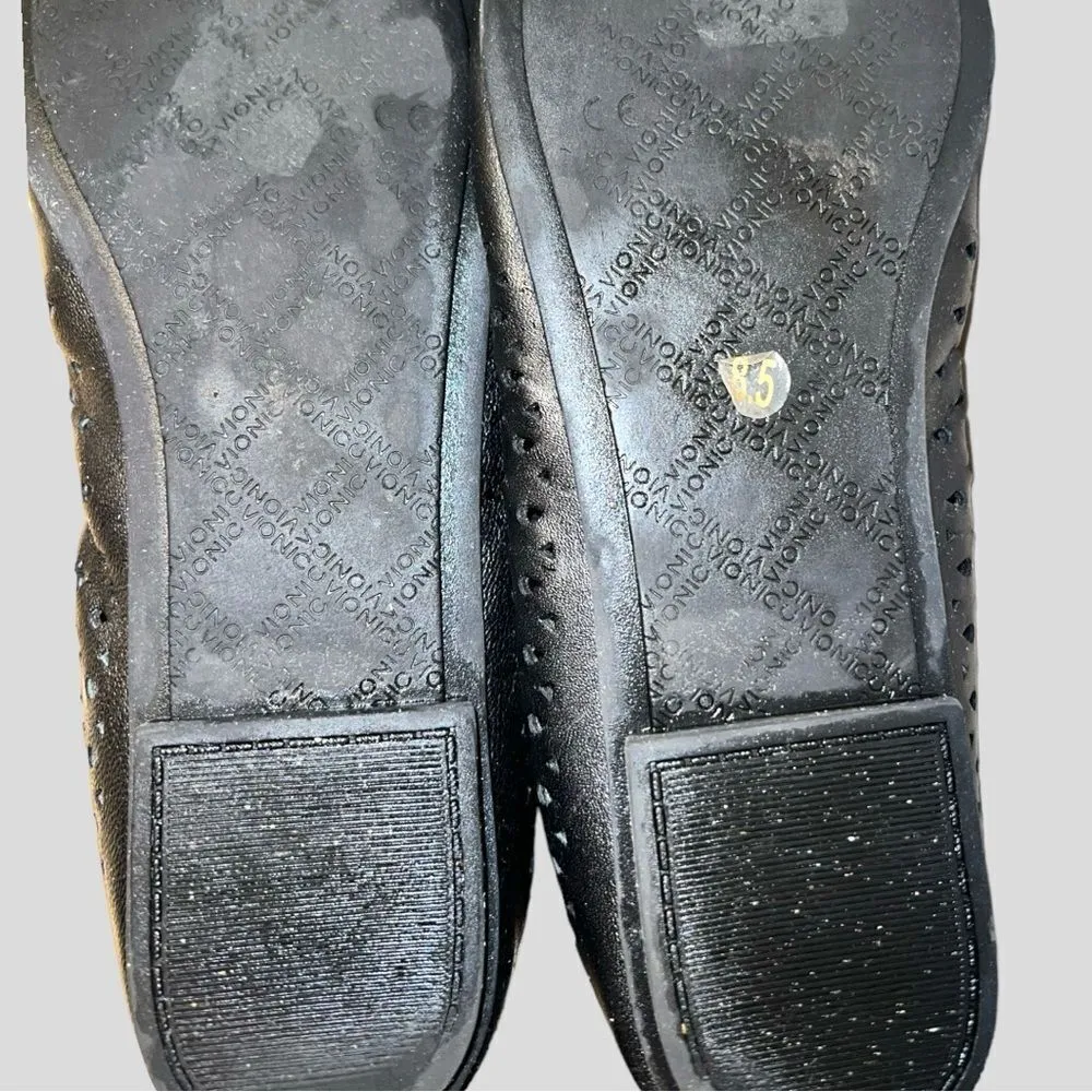 Vionic black slip on ballet flats! Next to new! - Image 7