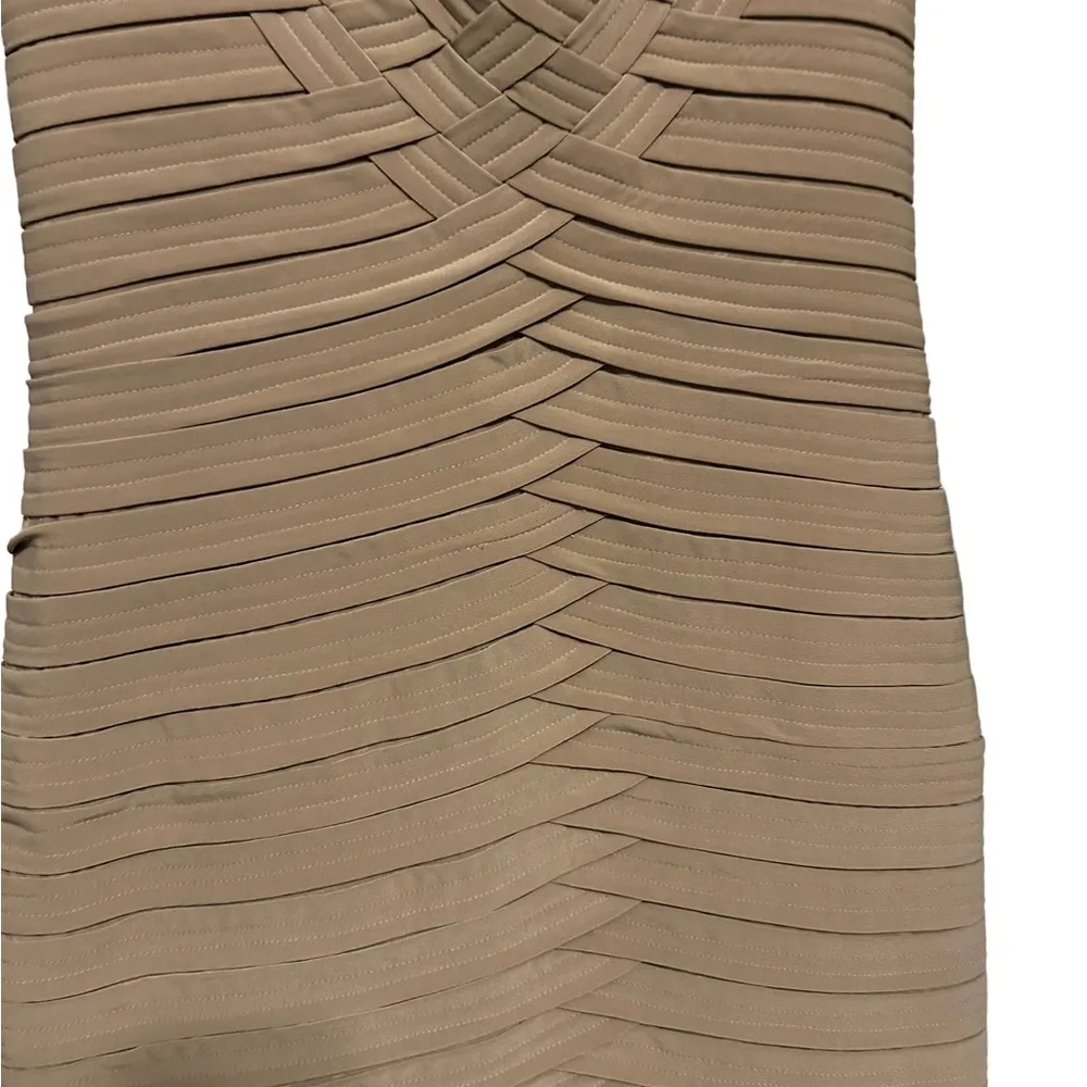 COURAGE b beige dress mid length size small - Image 2
