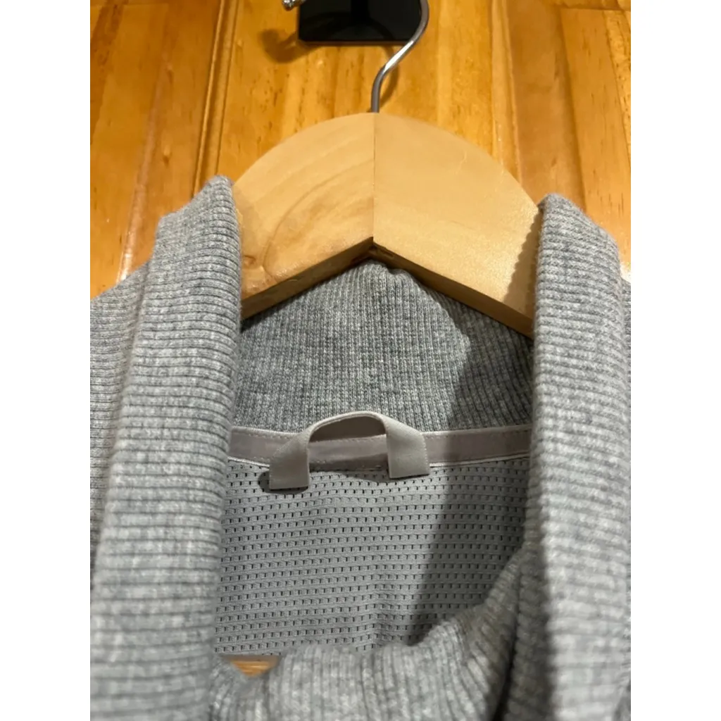 Lululemon Stand Out Sherpa Jacket Gray Long Sleeve Workout Active Size 10 - Image 3