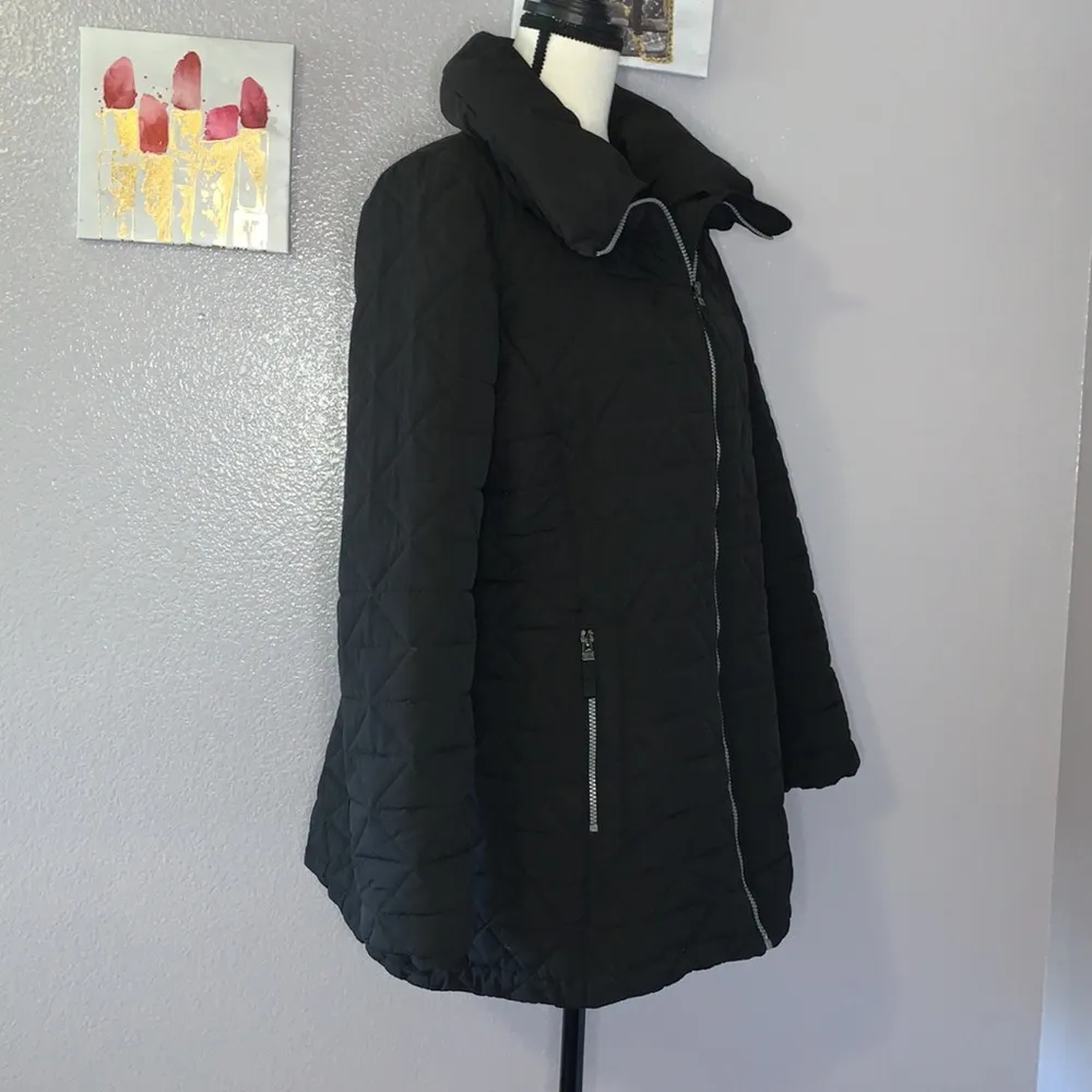 Marc New York  Andrew Marc black puffer coat with hood - Image 4