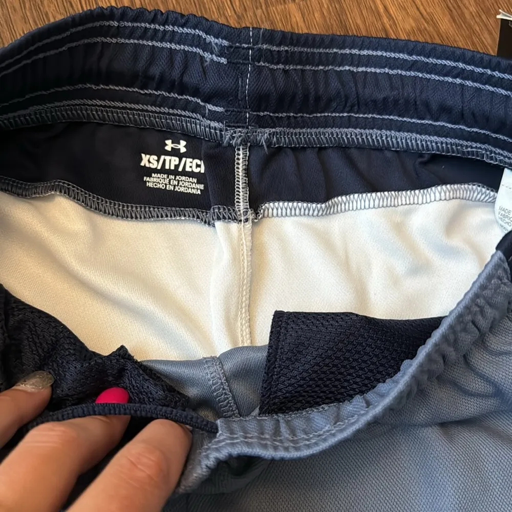 Under armour shorts - Image 2