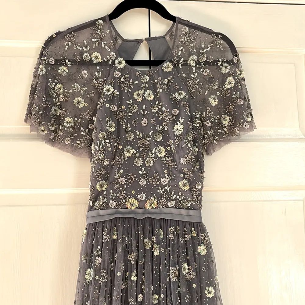 Needle & Thread Comet Midi Dress Size 2 XS Blue Gray Lavender Beaded Open Back - Image 5