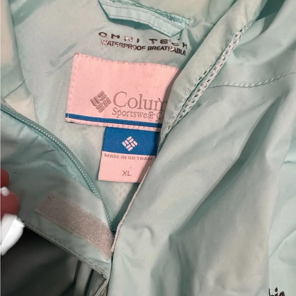 Columbia  Hood Mesh Omni-Tech Jacket, women XL - Image 2