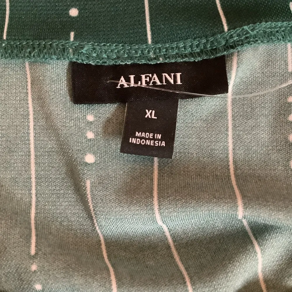 Alfani Size XL Women’s Green Flutter Sleeves New Without Tags - Image 7