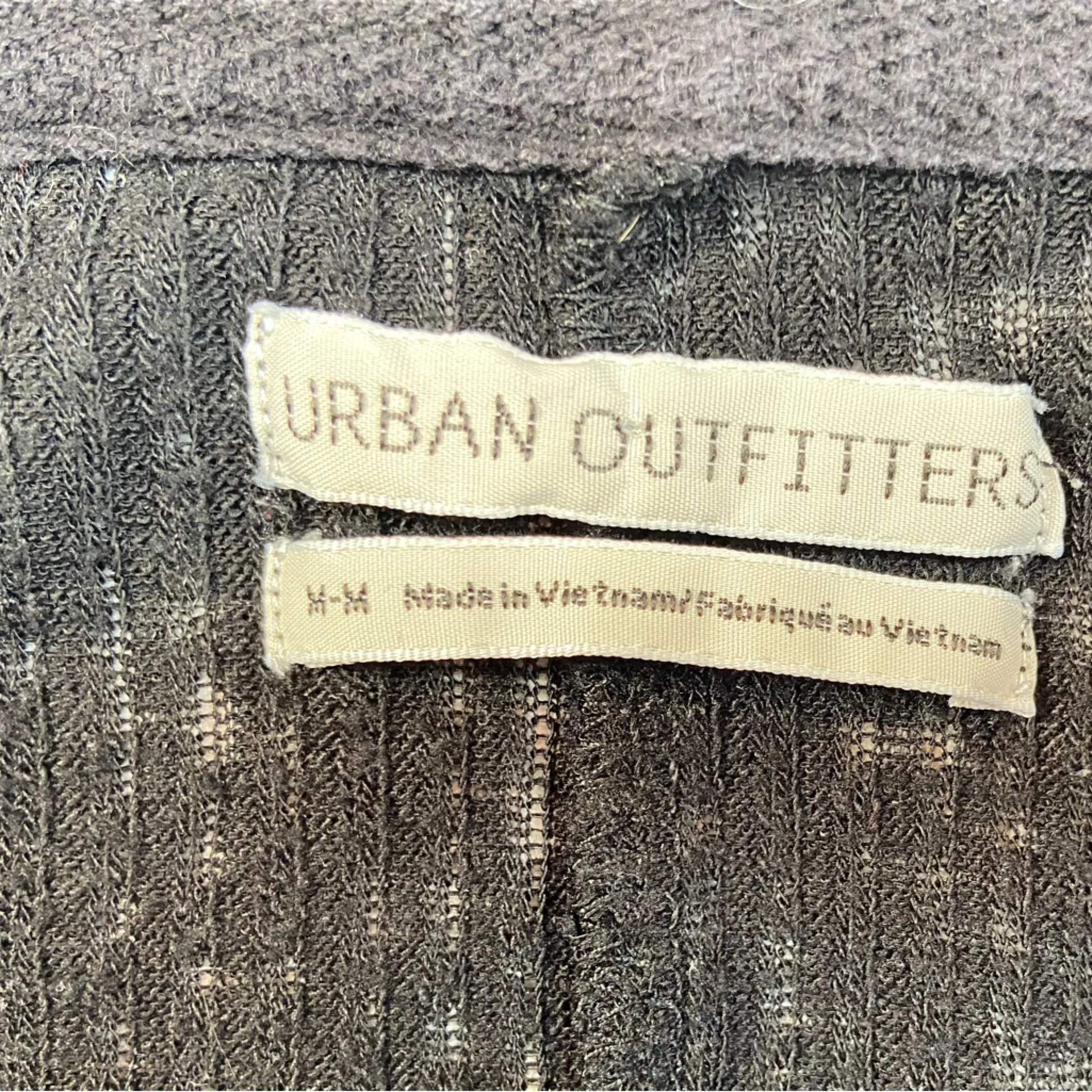 Urban Outfitters Long Sleeve Gray Textured Holland Henly Top‎ Size Medium - Image 3