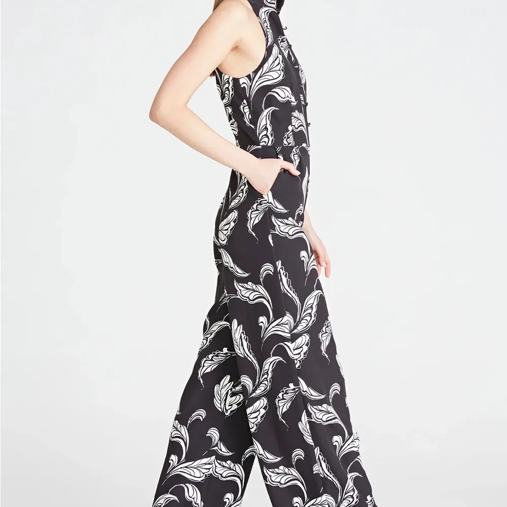 Amur | Size 4 | Black & White Floral Rana Jumpsuit - Image 7