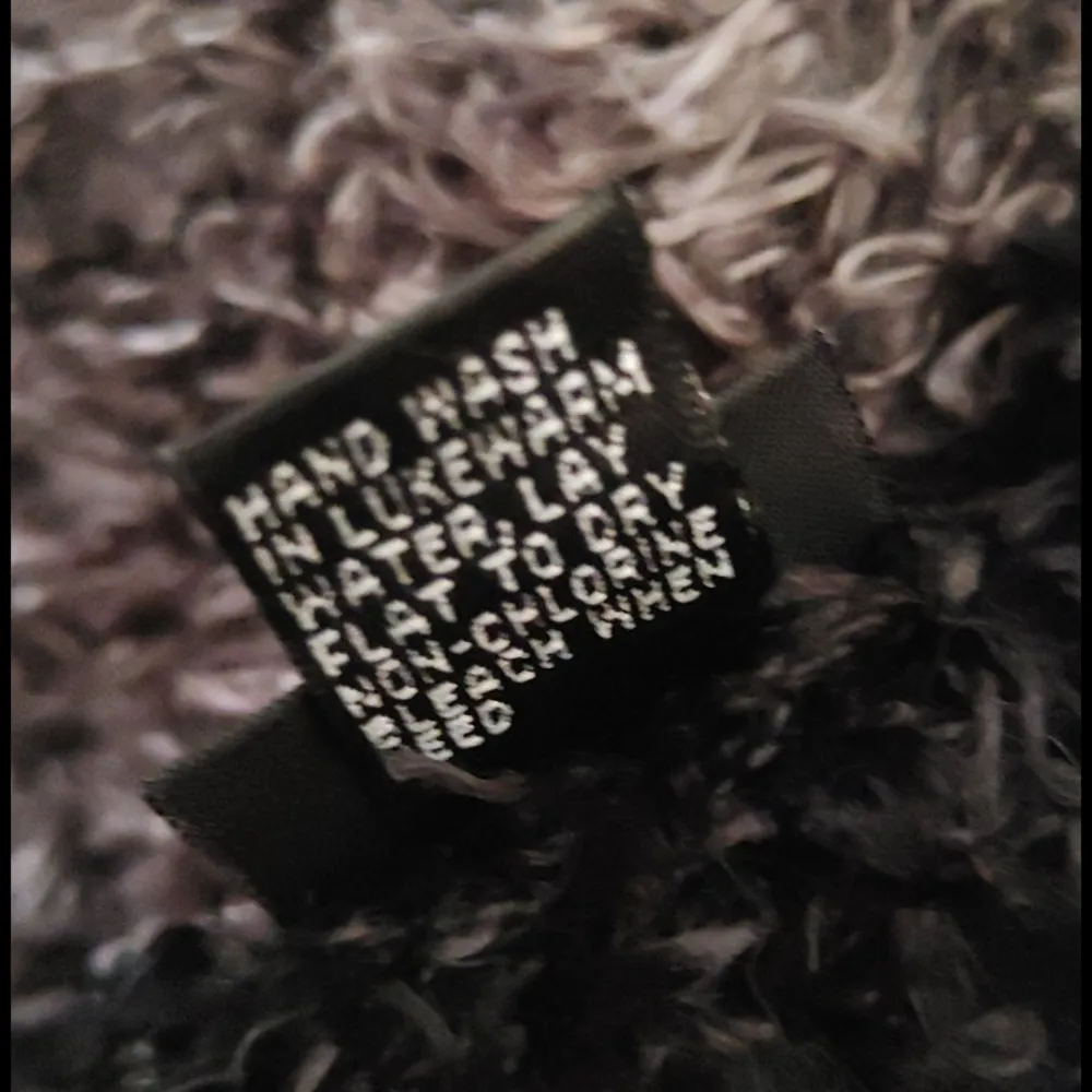 Cejon Super Soft Fuzzy Scarf with Fringe Black - Image 7