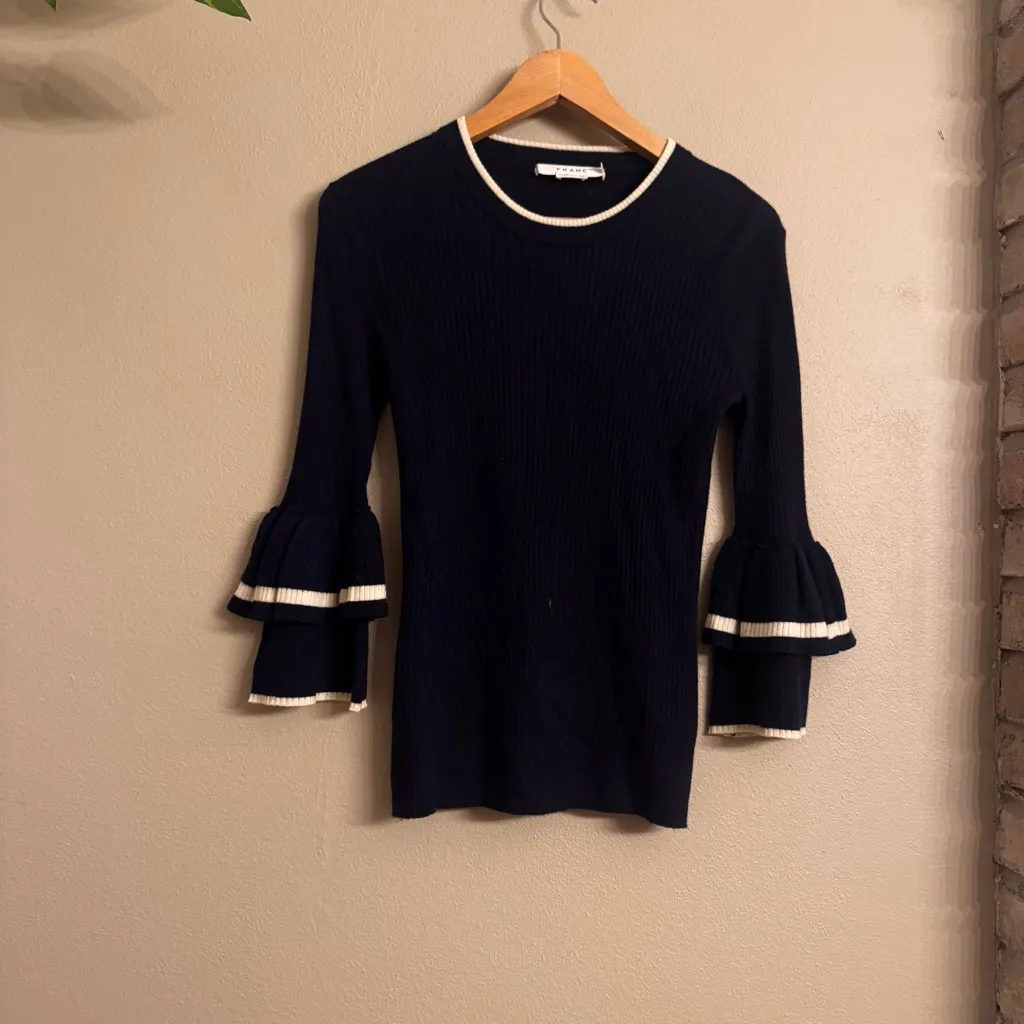 FRAME L Ruffle Sleeve Top - Image 2