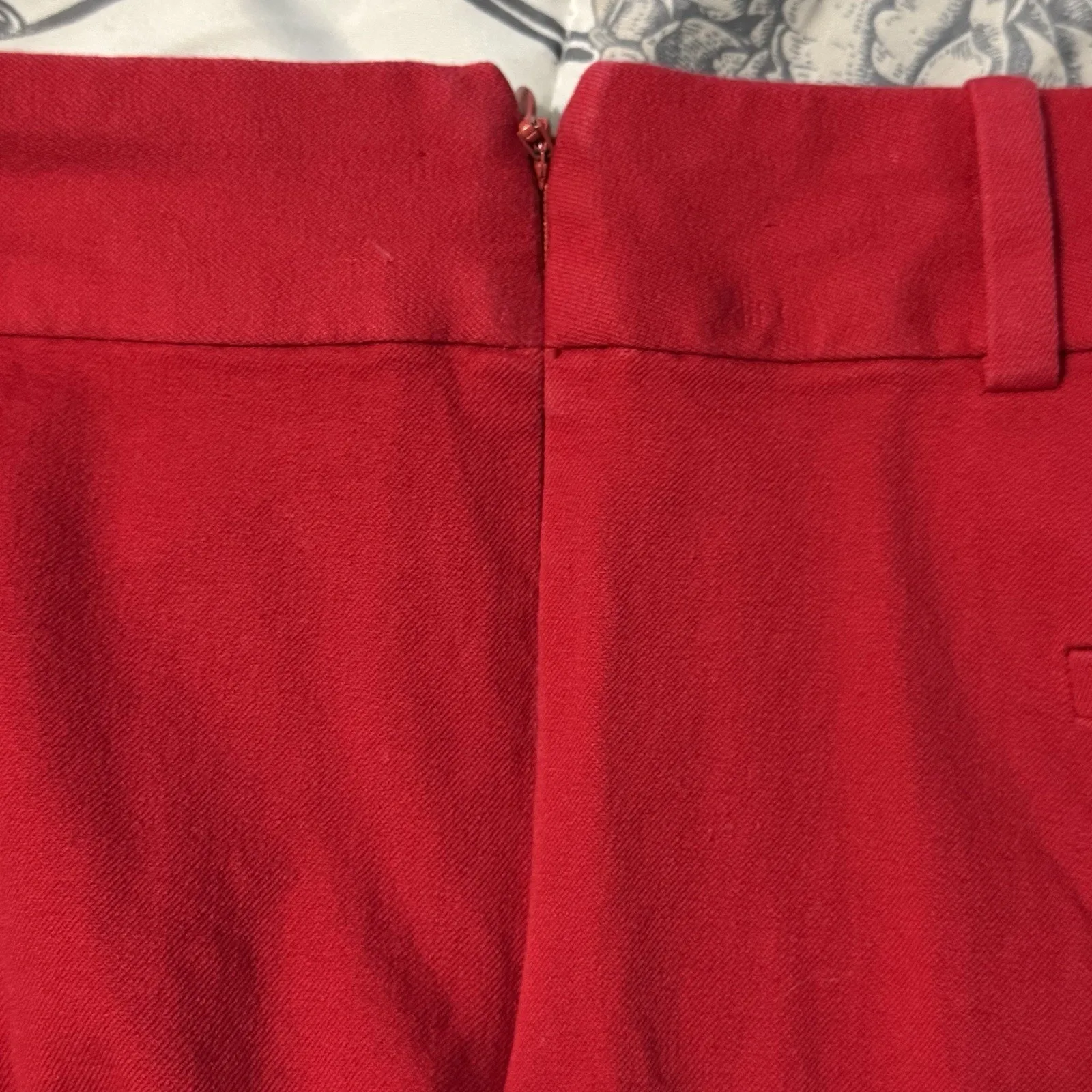 J CREW Women's Red Slip On Capris, Side Zip, Cotton/Elastane, Size 14 - Image 7