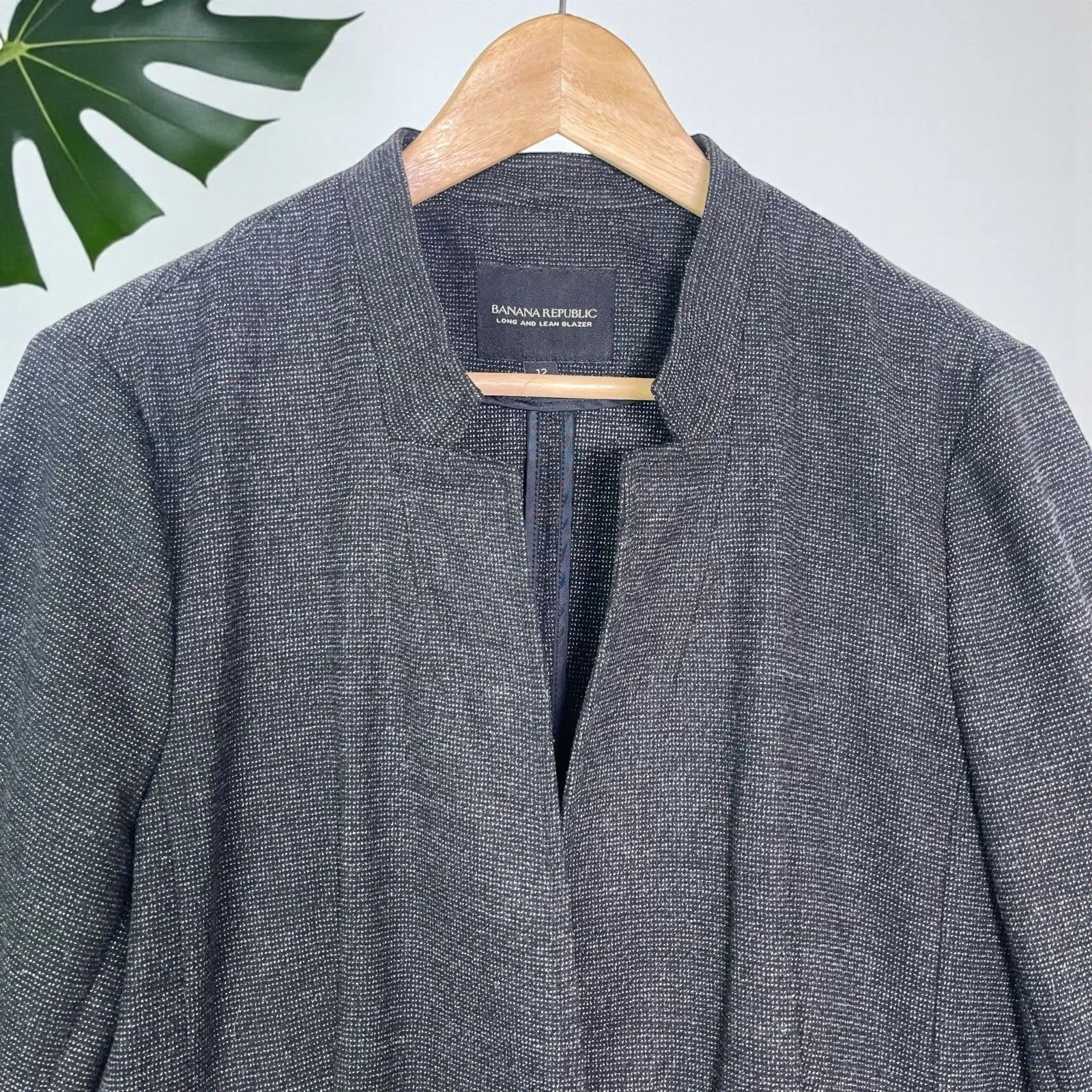 Banana Republic Long & Lean Herringbone Knit Blazer - Image 5