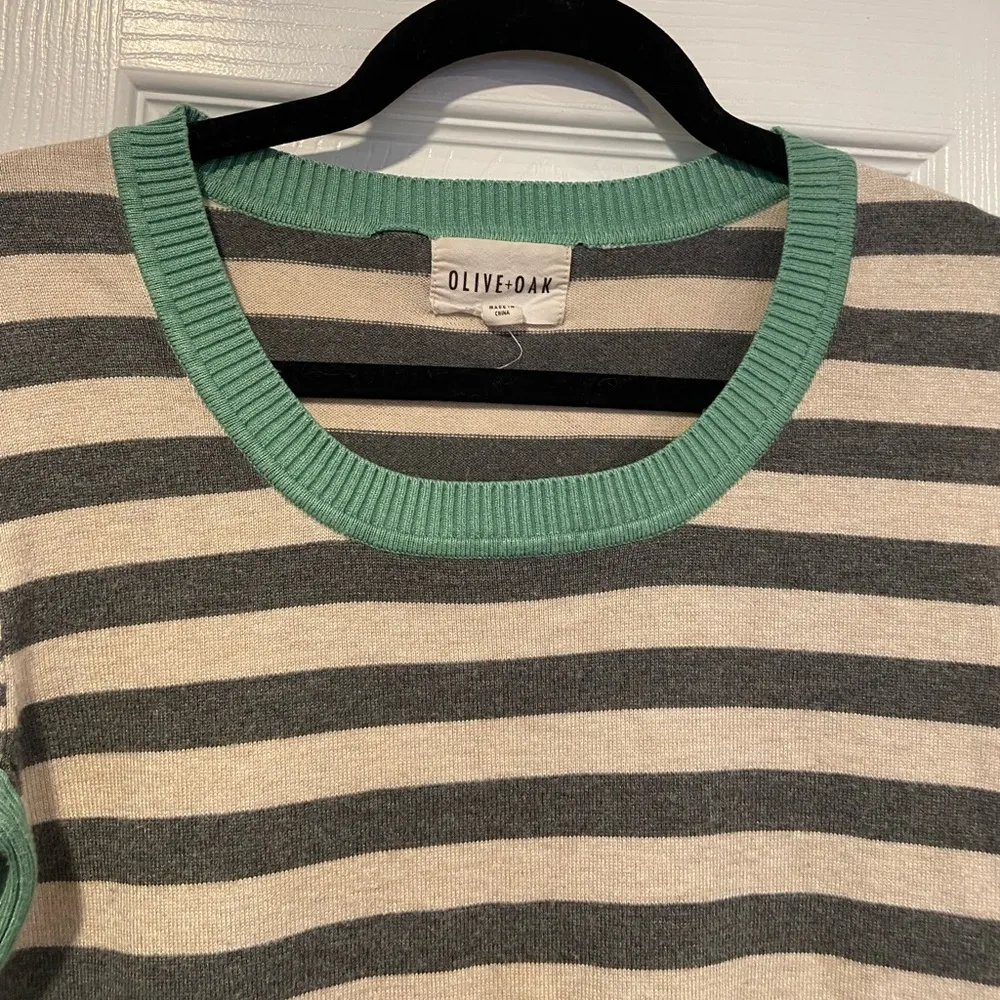 Olive & Oak Size S Striped Pullover Sweater Gray Cream Mint Ribbed Contrast - Image 4