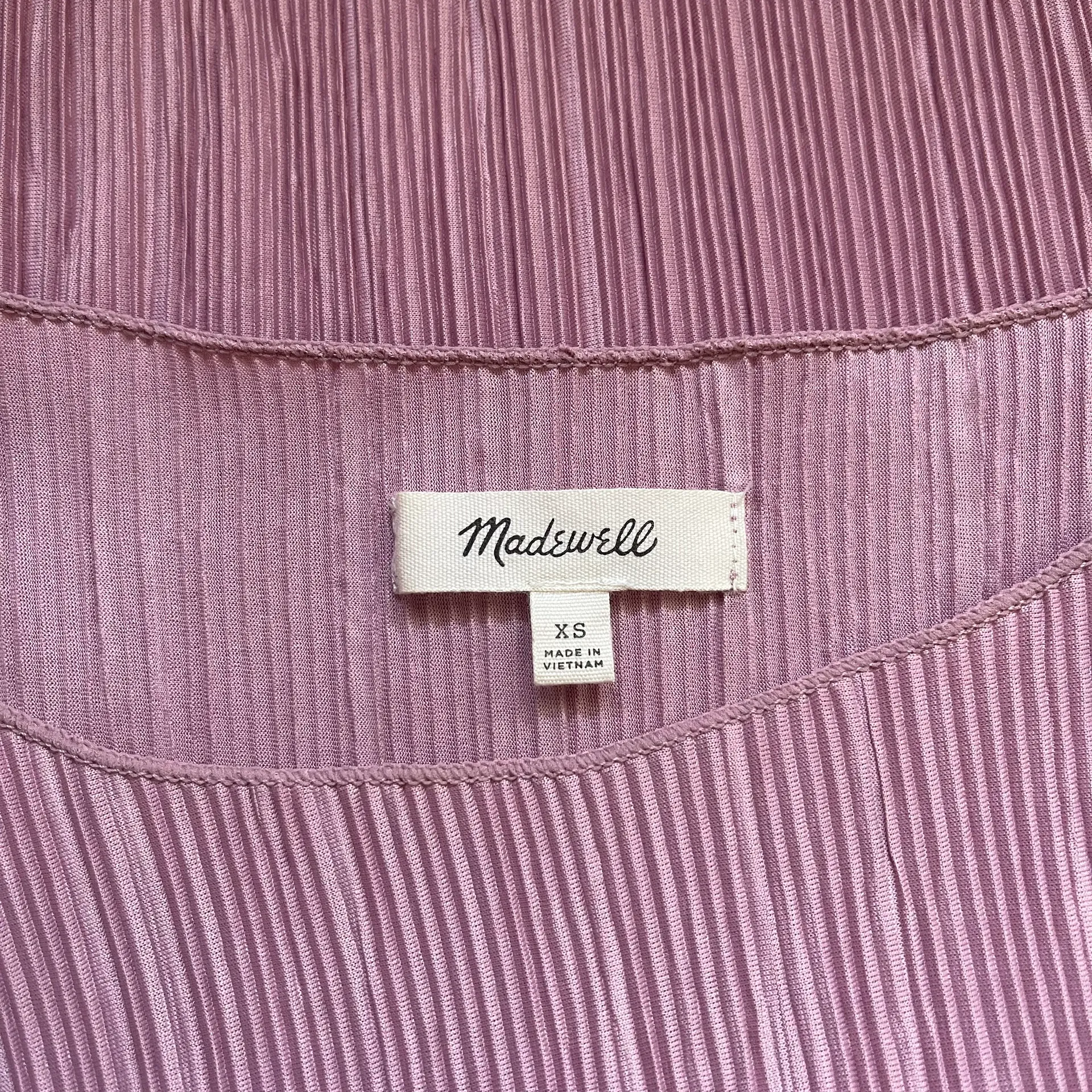 Texture & Thread Micro Pleat Blush Pink Top - Image 9