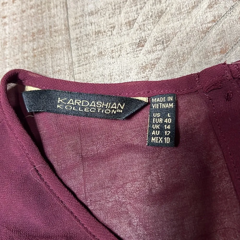 Kardashian Kollection Women's Wine Long Sleeve Round Neck Pullover Blouse large - Image 3