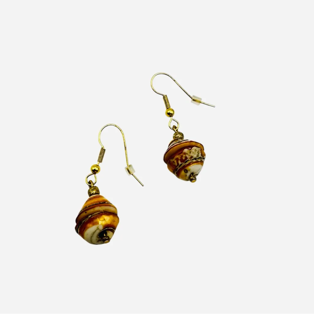 VTG Handmade Shell Dangle Earrings Gold Tone Boho Coastal Artisan - Image 6