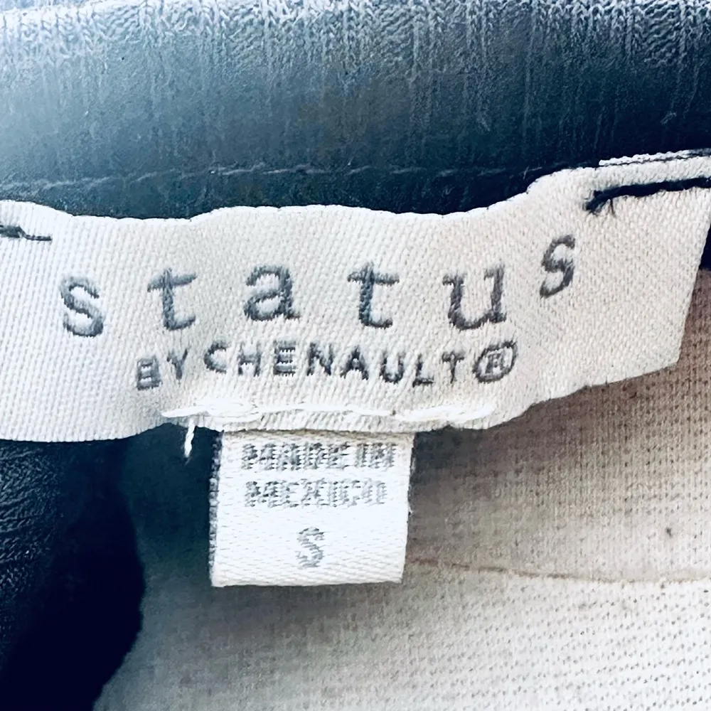 Status by Chenault Black Knit Puffed Sleeve Pullover - Image 14