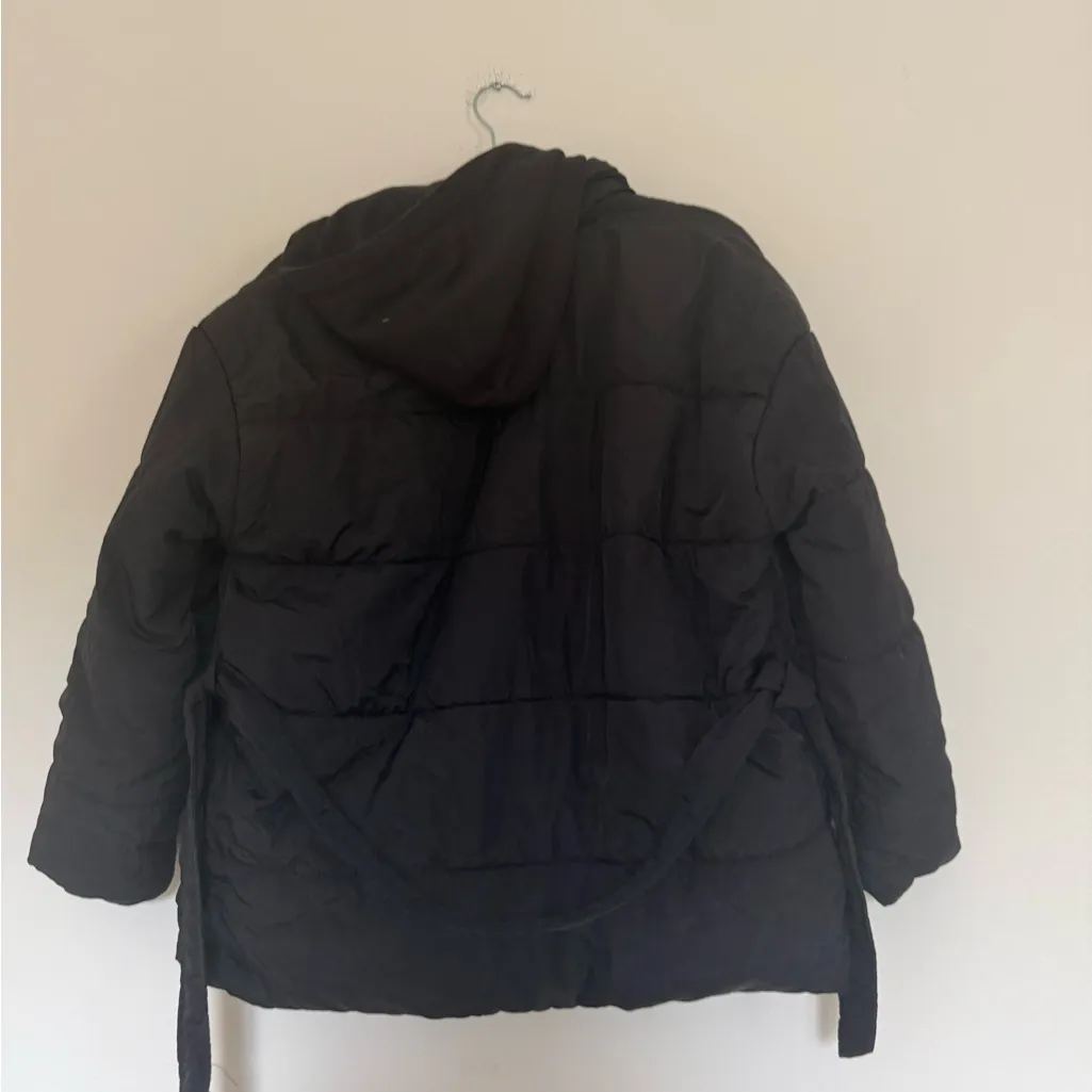 Blank NYC Black Belted Puffer Jacket - Image 4
