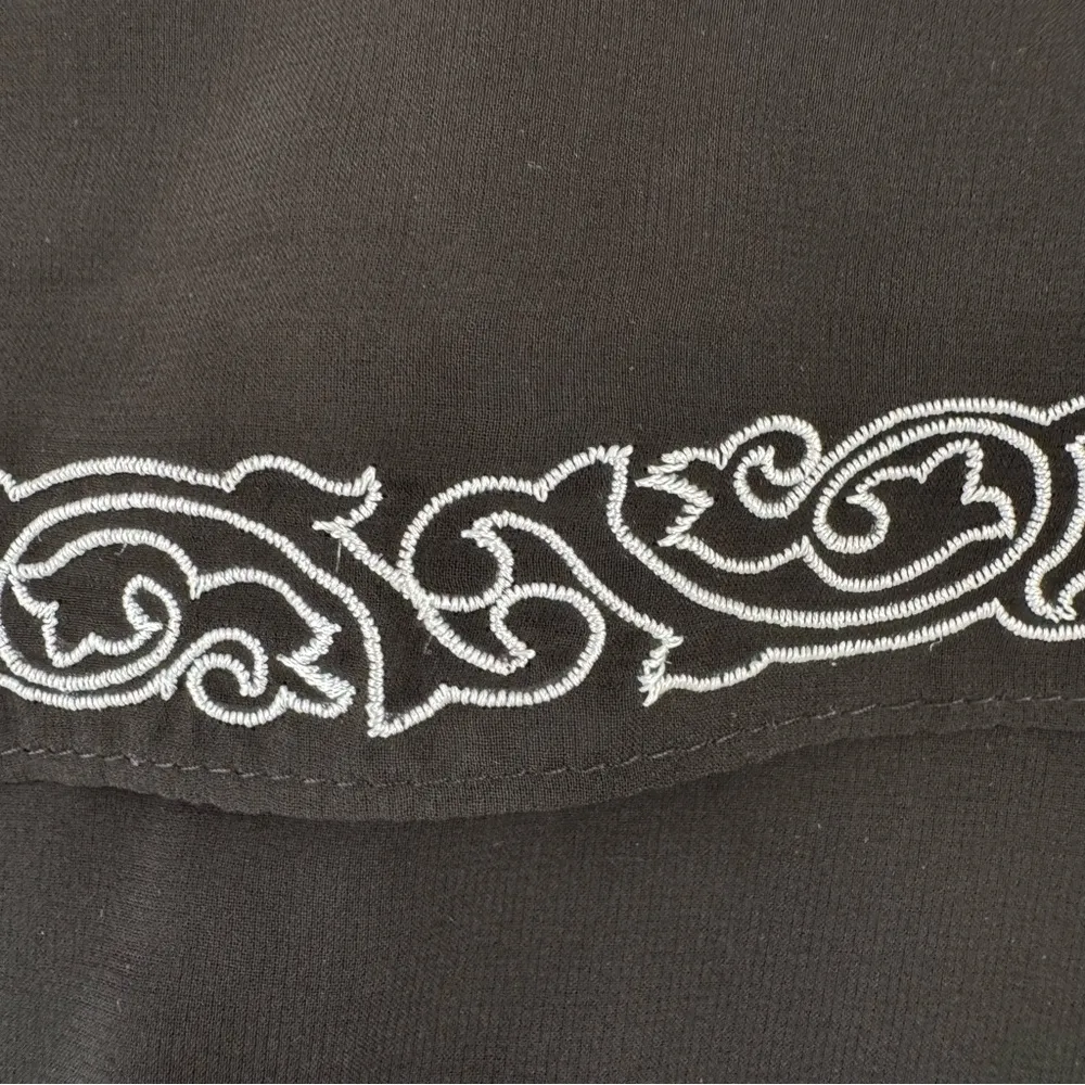 White House Black Market WHBM Tiered Ruffle Semi Sheer Overlay Embroidered Tank - Image 4