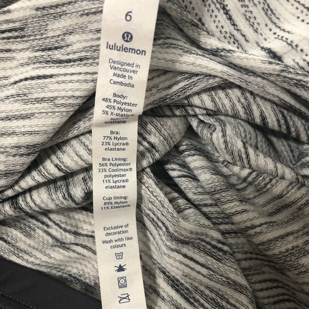 Lululemon white grey  cross cross built in bra tank top women’s size 6 - Image 3