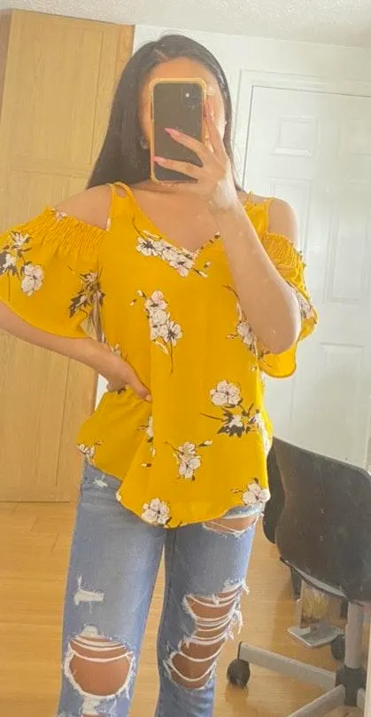 Francesca's Yellow Floral Top - Image 2