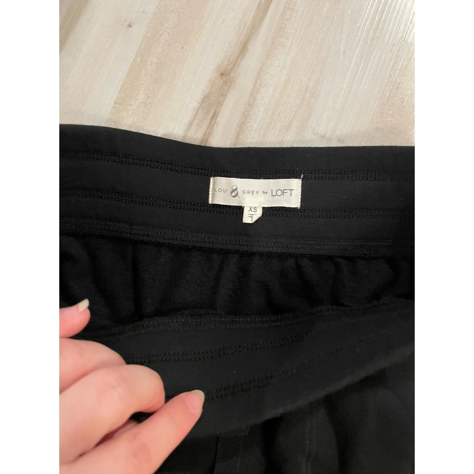 Lou & Grey Loft Wanderweave black stretchy skirt with pockets XS - Image 4
