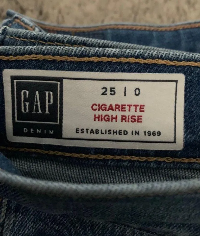 Gap High-waisted Jeans - Image 3