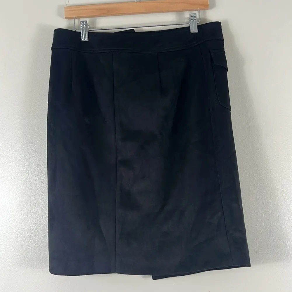 Anne Klein NWT Black Faux Suede Cargo Asymmetric Skirt - Image 4