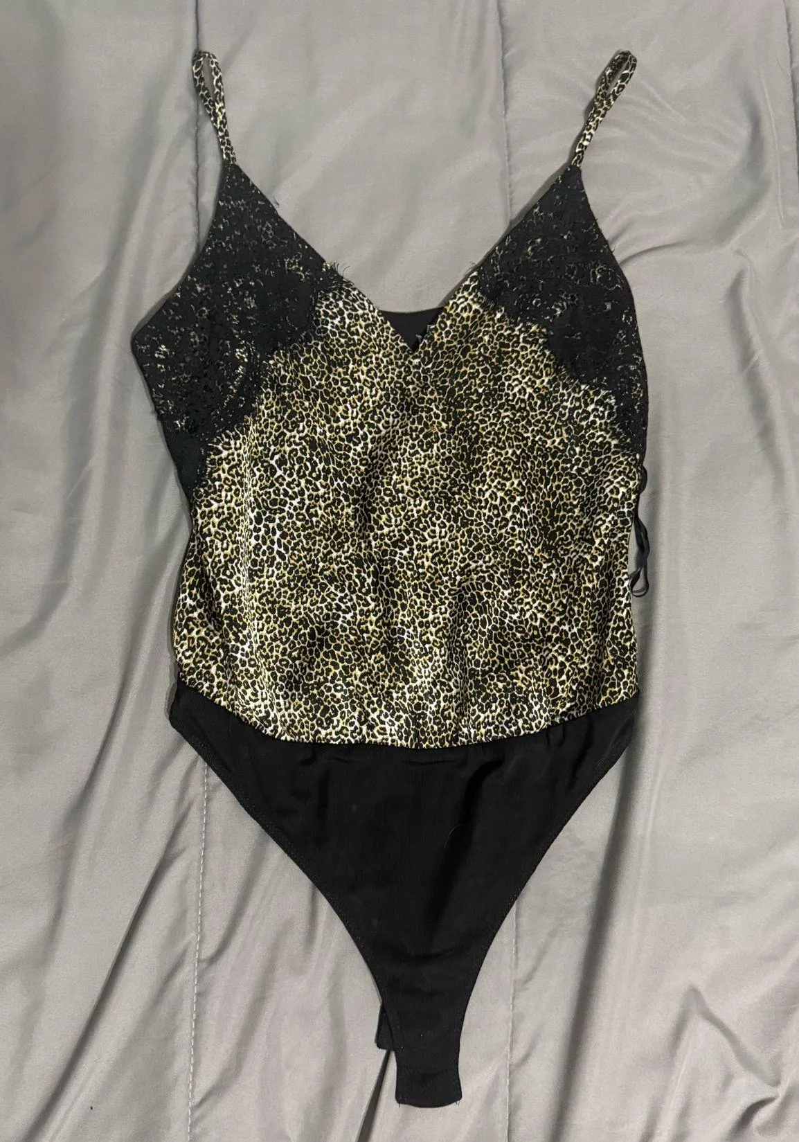 Cheetah Bodysuit Multiple - Image 2
