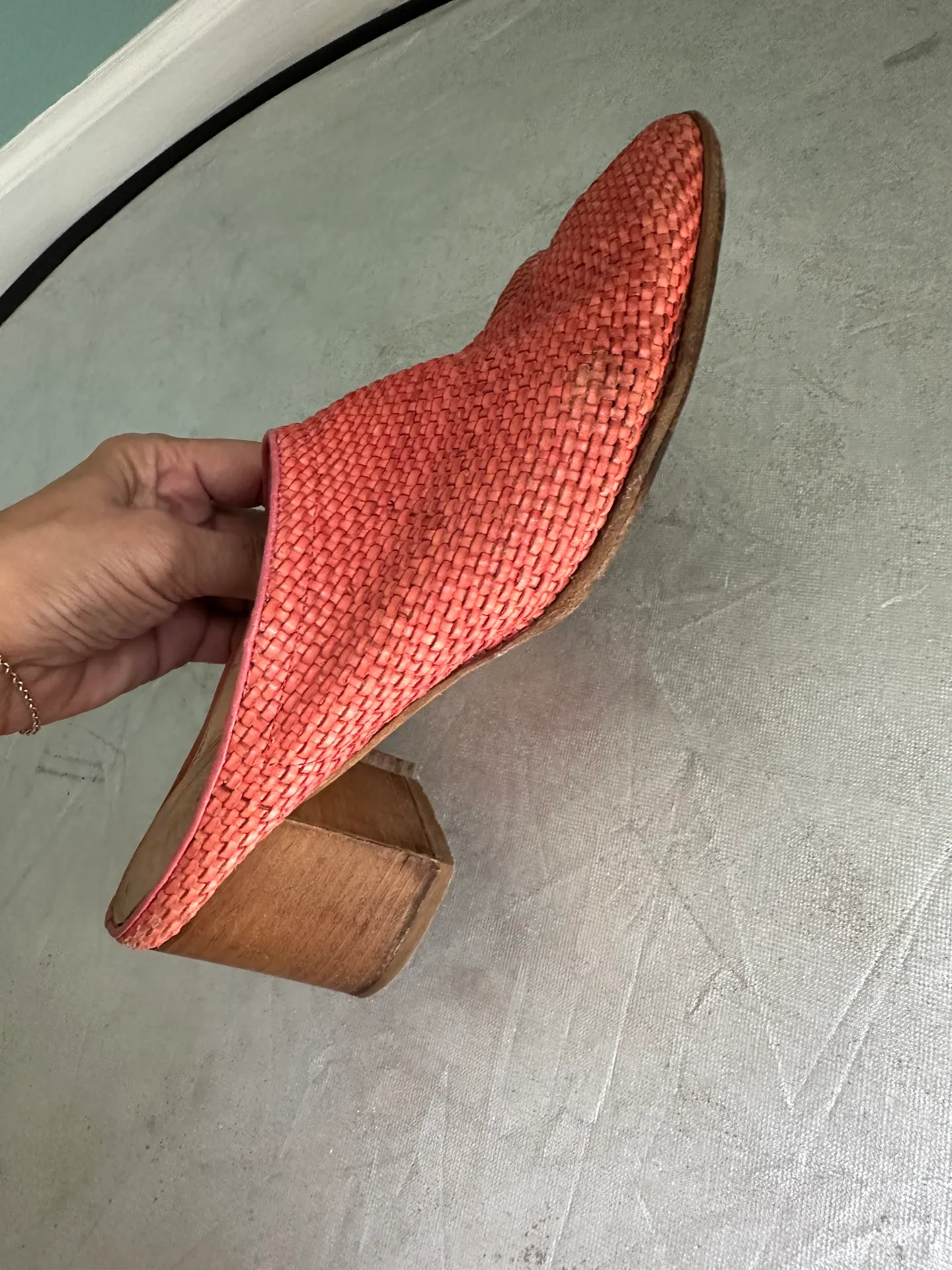 Woman’s Pink Woven Sandals with Heel, Sz 10 M - Image 6