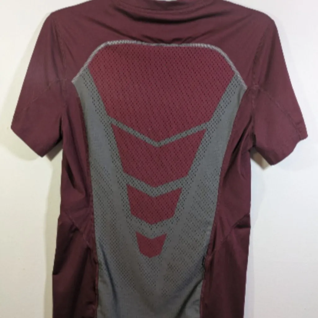 Nike Pro Combat Shirt Women XS Dri-Fit Fitted Short Sleeve Minnesota Gophers - Image 4