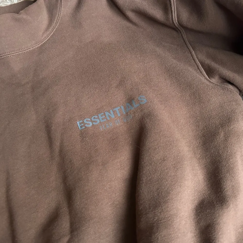 ESSENTIALS Fear Of God Women's Harvest Mock Neck Sweatshirt xxs brown - Image 4
