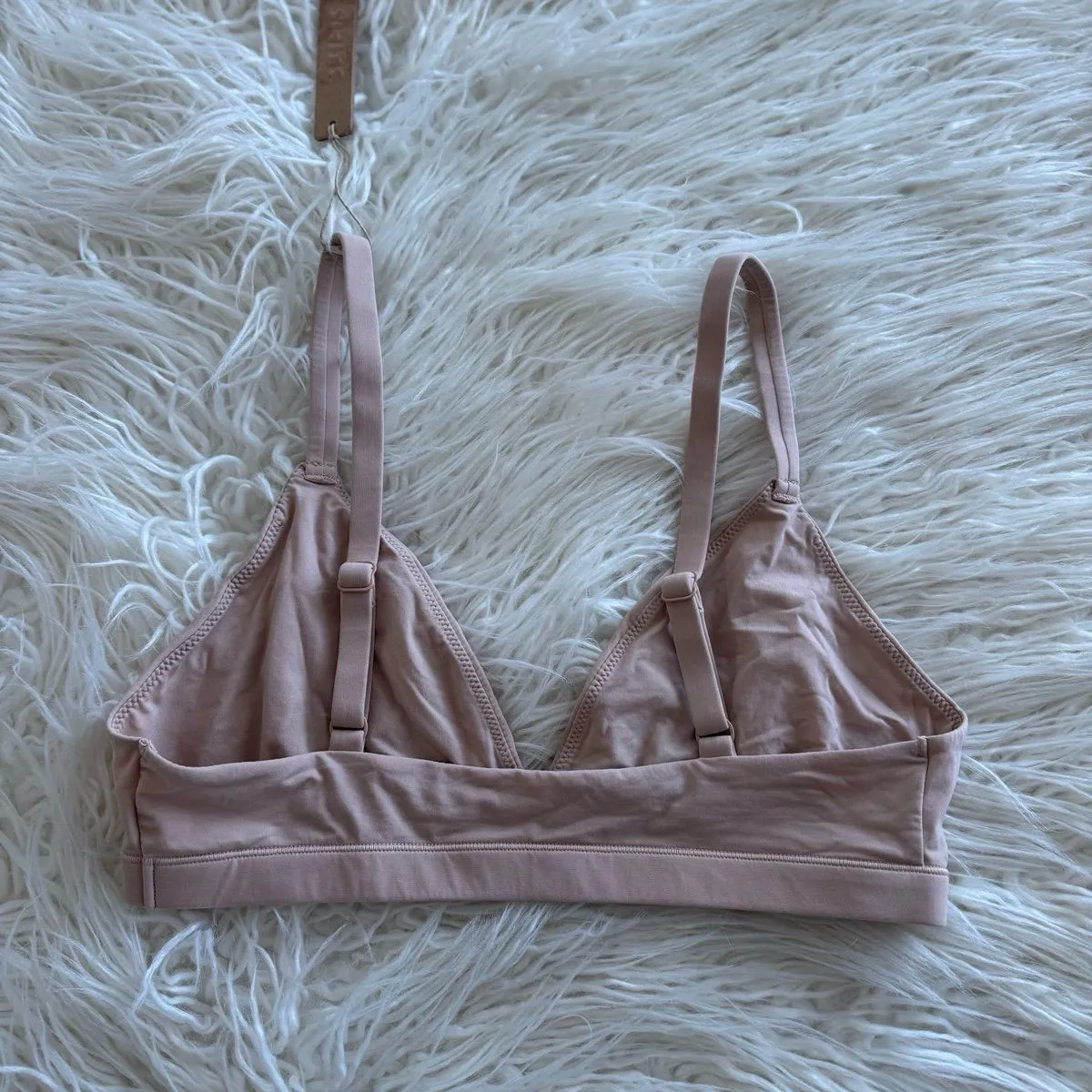 Skims Fits Everybody Triangle Bralette Mica Size Medium - Image 4