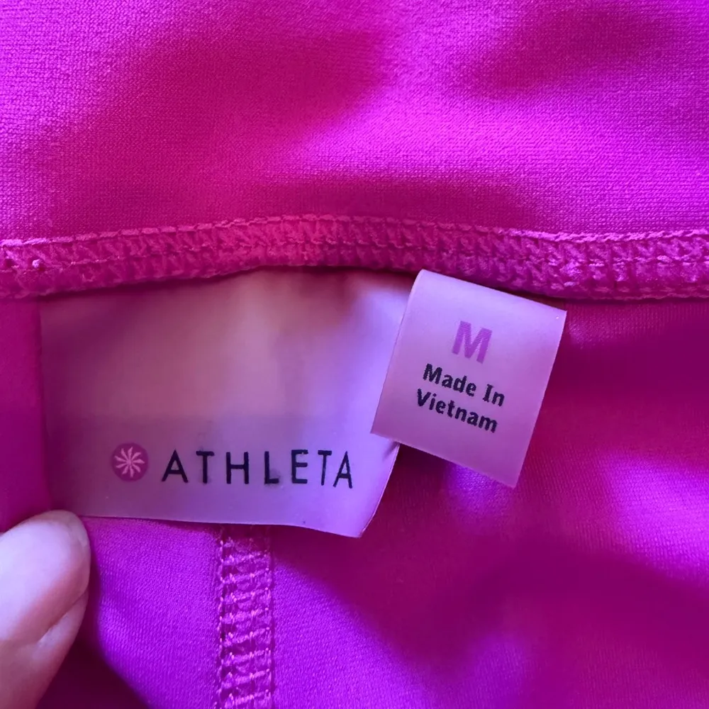 Athleta Womens Dobby Be Free Knicker Capri Leggings 54023 hot Pink Stretch M - Image 16