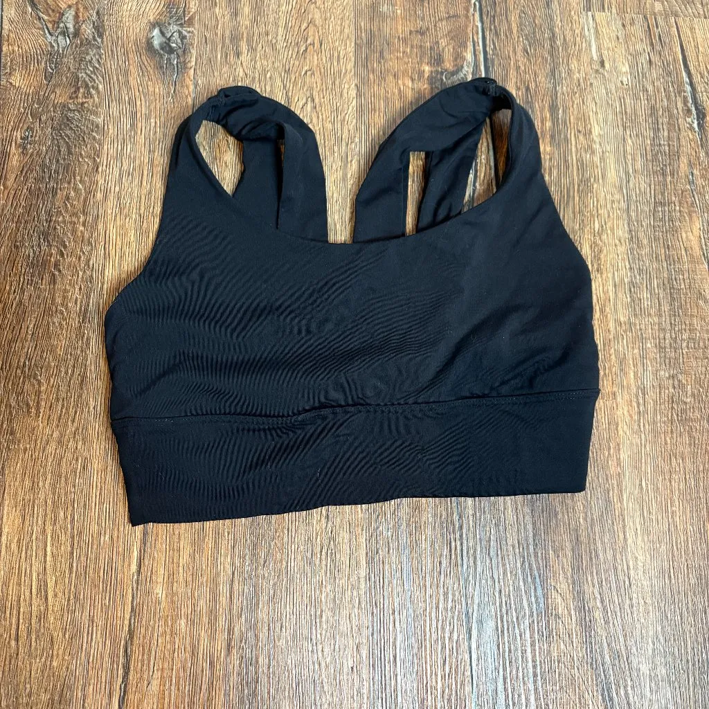 GapFit Medium Impact black sports bra - Image 2