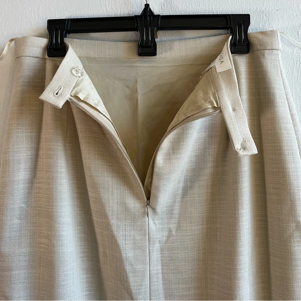 Escada Skirt Creamy Tan Silk & Wool Blend Pencil Skirt Sz EU 42 NWT Neutral - Image 8