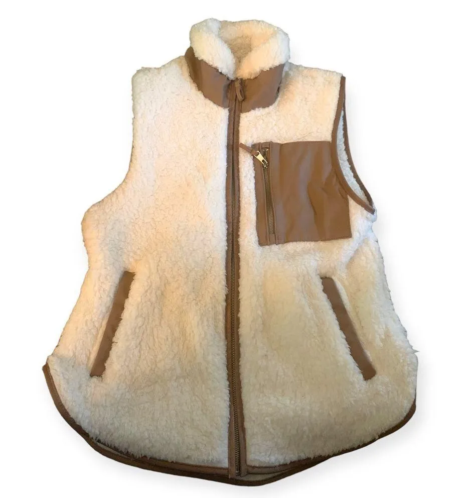 Abercrombie & Fitch  | White & Brown Cloud Sherpa Vest - Image 5